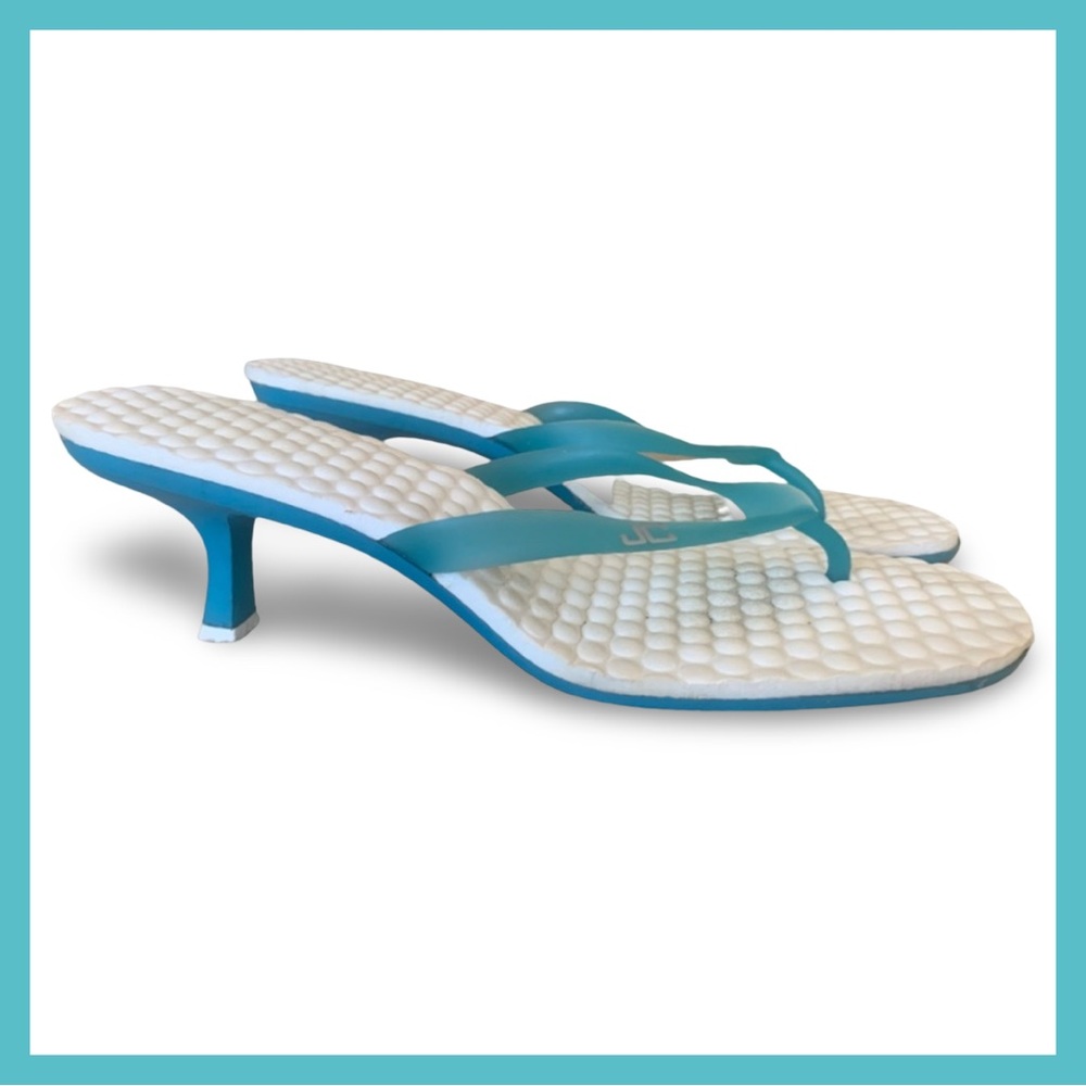 JC blue thong kitten heels sandals